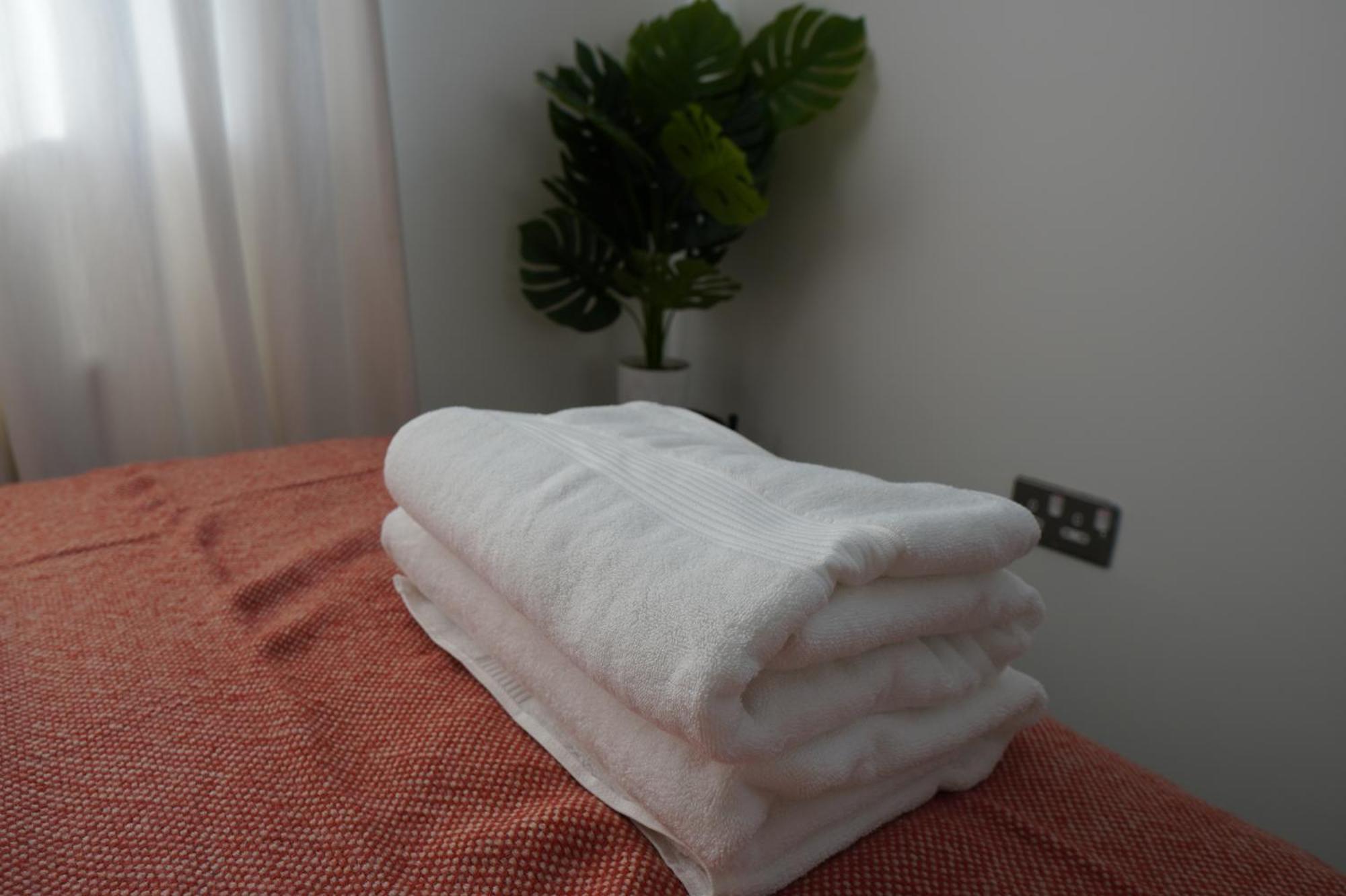 Luxury Rooms - Pick A Room - Free Parking & Kitchen Access, Near Etihad Stadium, The Coop Live & Piccadilly Station, Manchester Dış mekan fotoğraf